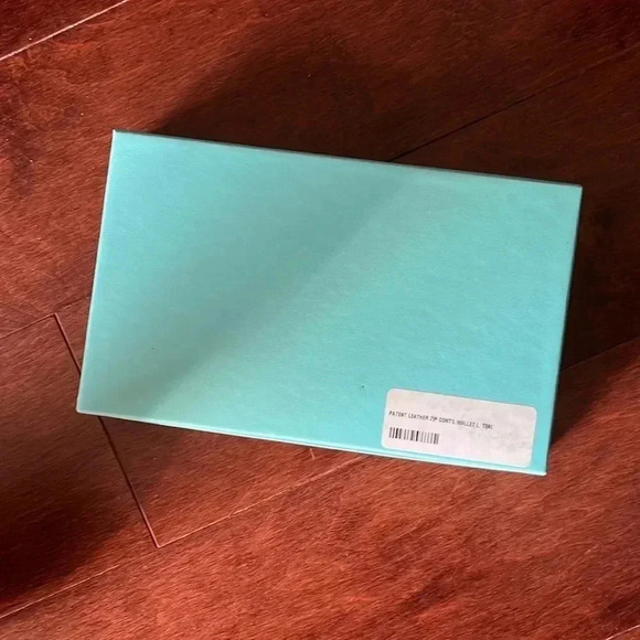 Tiffany & Co. Empty Box and Dust Cover - Picture 7 of 10